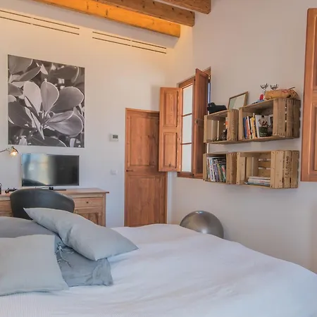Holiday home Sargantana